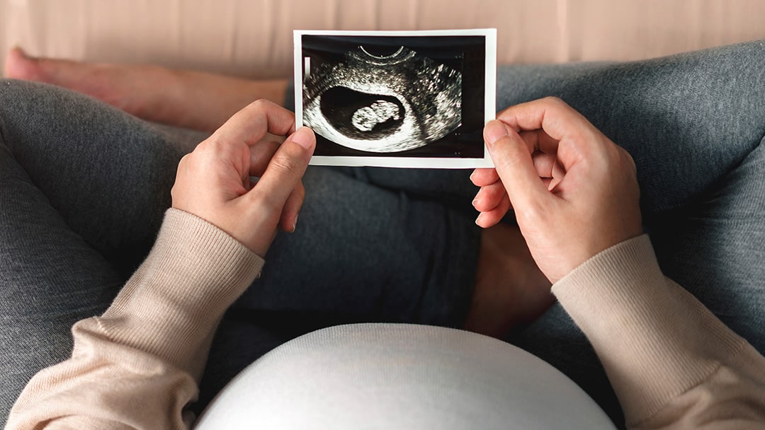 10 Early Pregnancy Symptoms - Lifeline Pregnancy Help Clinic